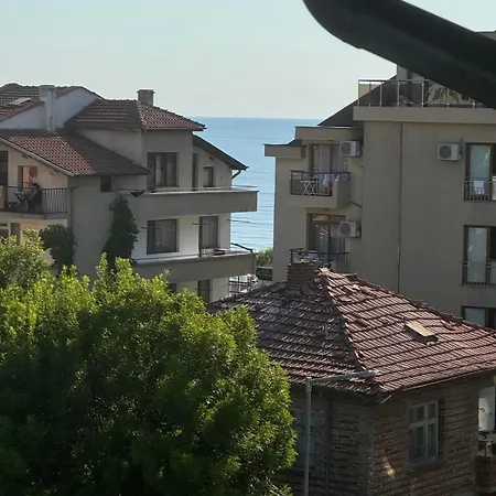 лилия 2 Appartement Primorsko