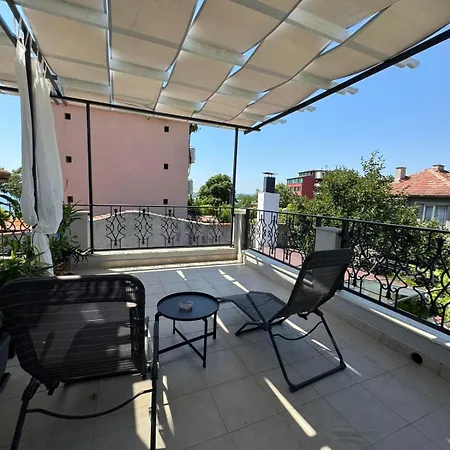 лилия 2 Appartement Primorsko